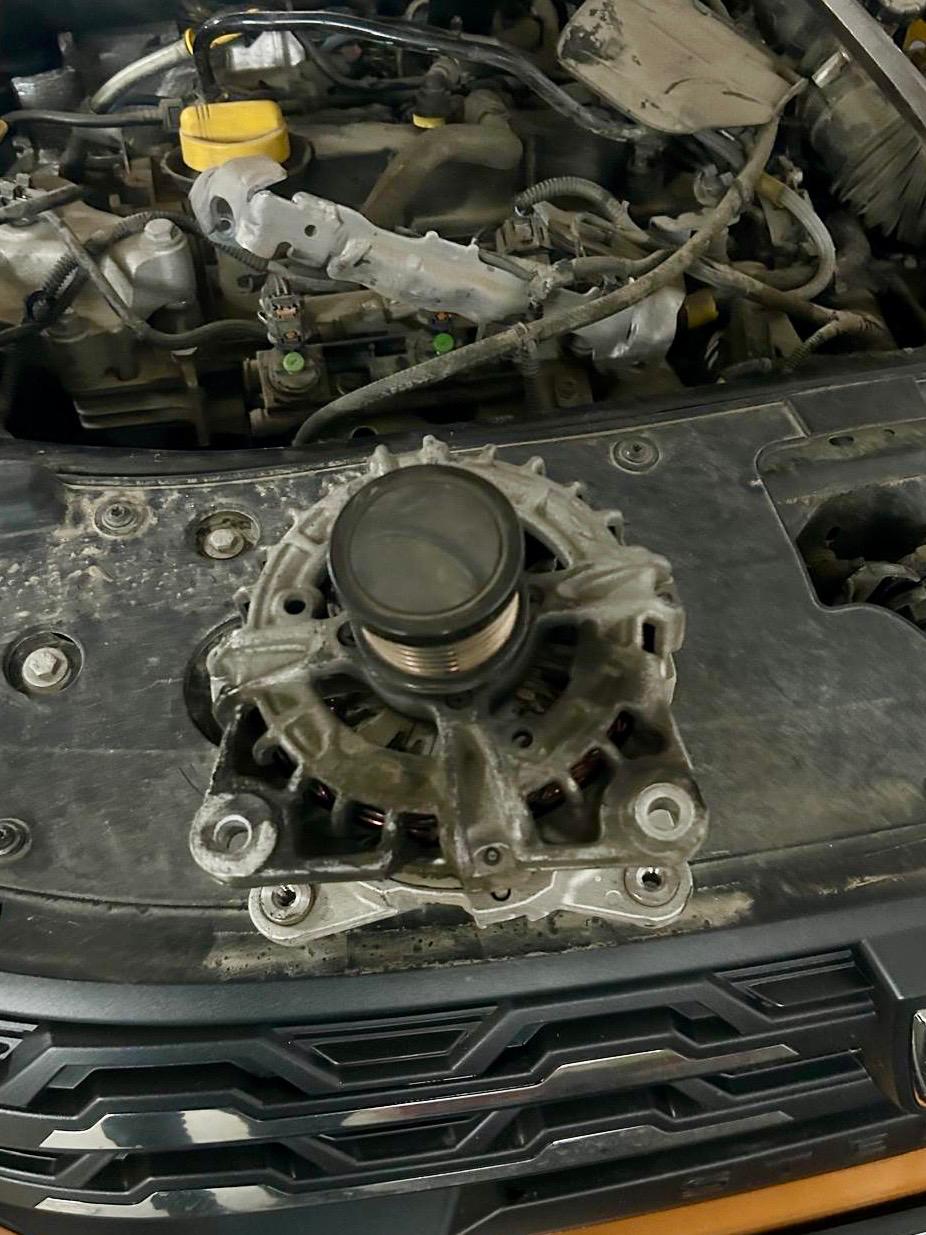 Alternator Dacia reparat Bucuresti